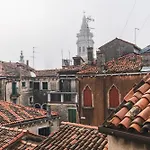 Apartman 8 Mins From San Marco, Experience Authentic Velence