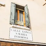 8 Mins From San Marco, Experience Authentic アパート