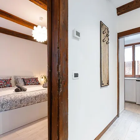 8 Mins From San Marco, Experience Authentic Venezia