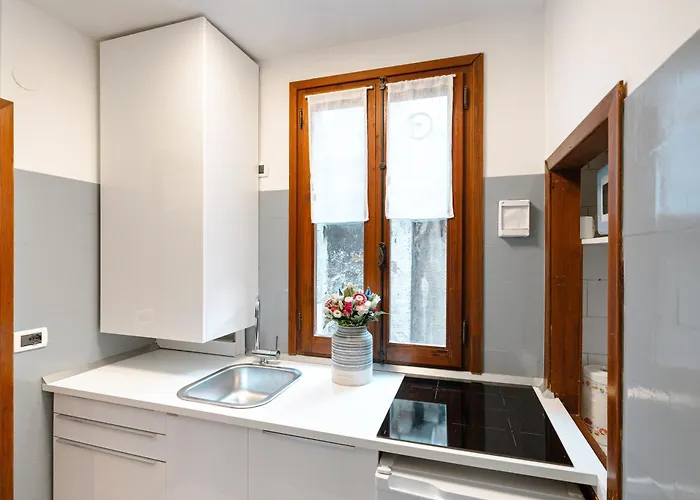 8 Mins From San Marco, Experience Authentic * ヴェネツィア