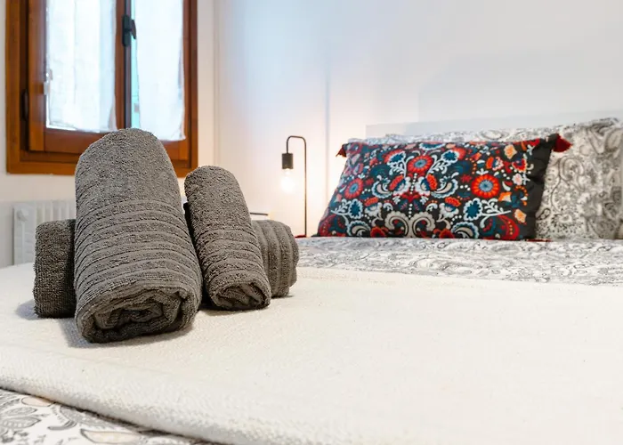 8 Mins From San Marco, Experience Authentic *