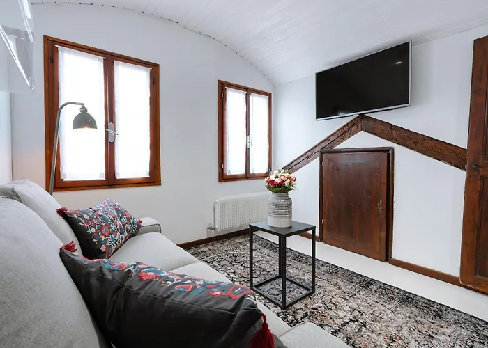 8 Mins From San Marco, Experience Authentic *