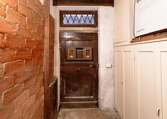 8 Mins From San Marco, Experience Authentic * ヴェネツィア